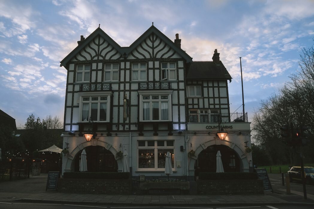 intimate-winter-pub-wedding-wandsworth-___-bylan-sara-1-1